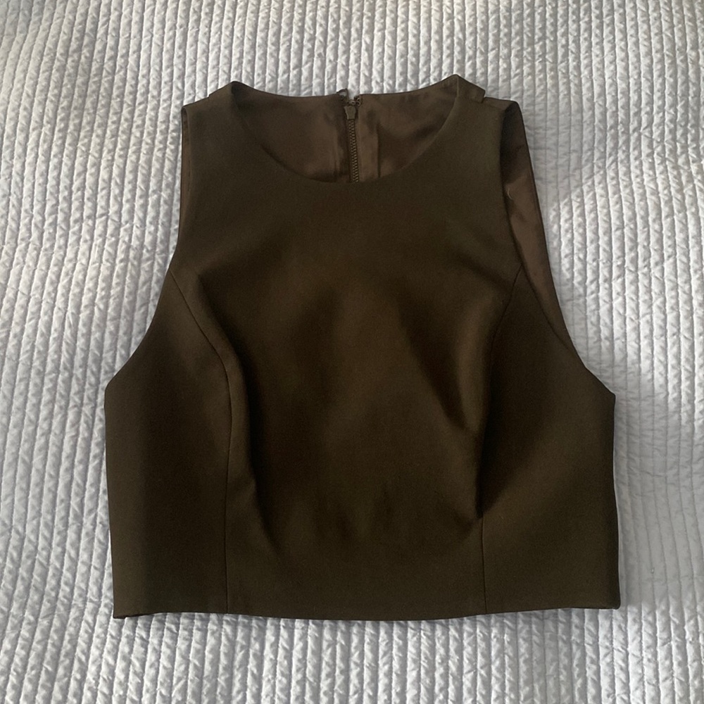 NWT! Alice + Olivia Black Cutout Crop Top